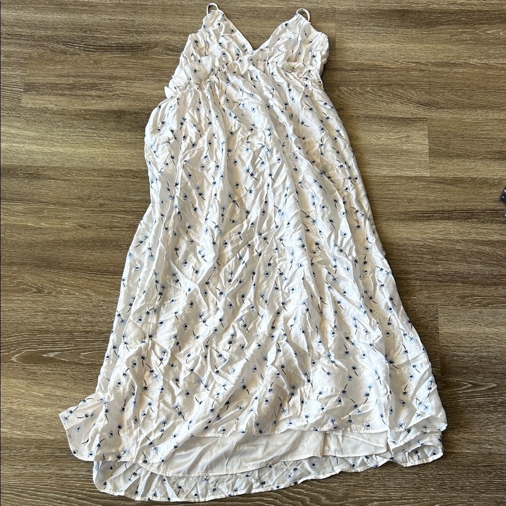 H&M Off-White Satin Apparel